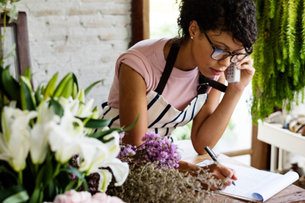 Transform Your Workflow Today: Hire a Virtual Assistant Manager!